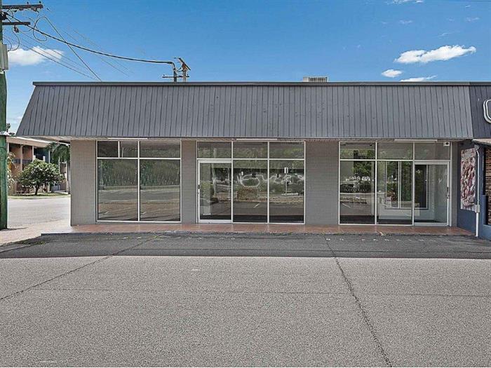 Click to view all images 71 Eyre Street North Ward QLD 4810 - Image 1