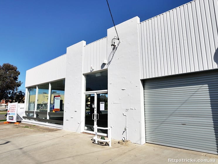 Click to view all images 2 Blake Street Wagga Wagga NSW 2650 - Image 2