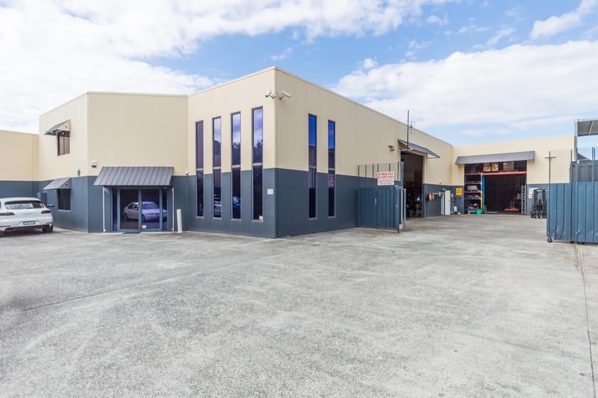 Click to view all images Molendinar QLD 4214 - Image 1