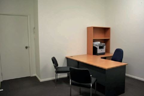 Click to view all images Suite 5, 152 Fitzmaurice Street Wagga Wagga NSW 2650 - Image 3