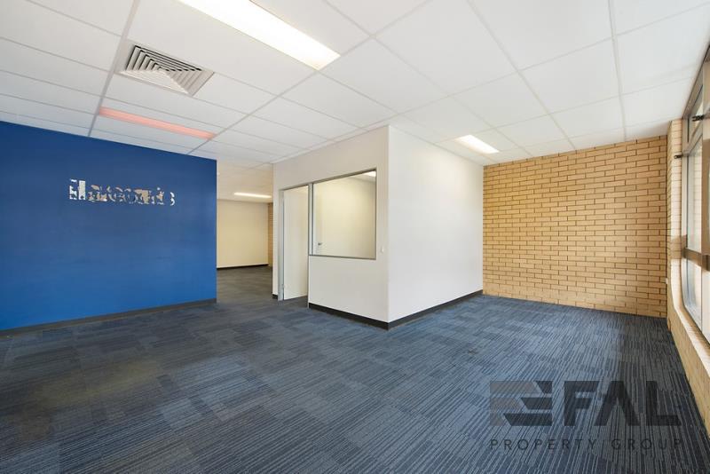 Click to view all images Shop 3/5 Smiths Road Goodna QLD 4300 - Image 2