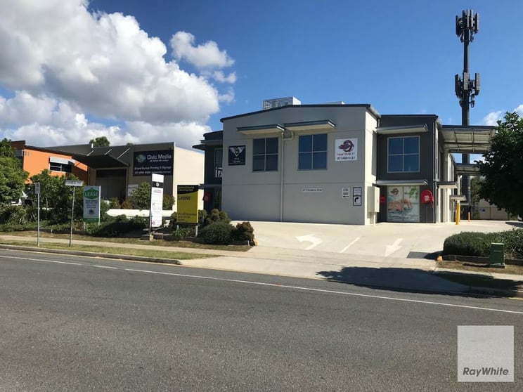 Click to view all images 3/37 Flinders Parade North Lakes QLD 4509 - Image 2