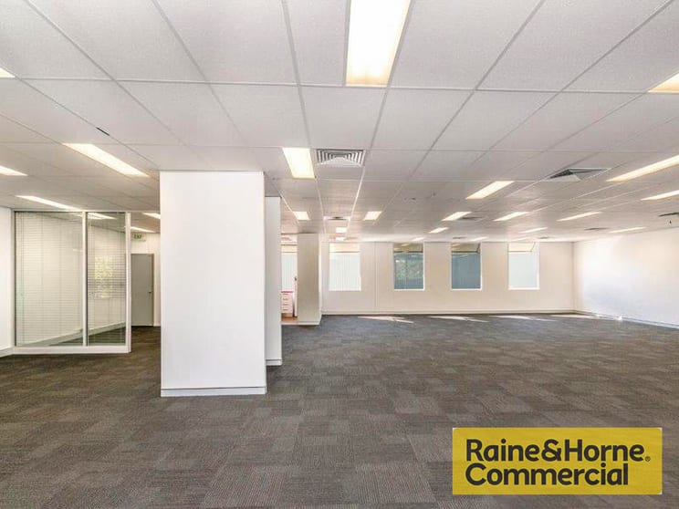 Click to view all images 67 Robinson Road Geebung QLD 4034 - Image 3