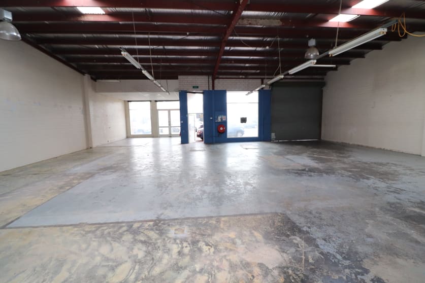Click to view all images 2/25 New Street Frankston VIC 3199 - Image 2