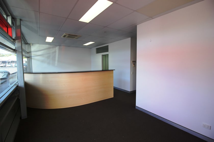 Click to view all images 6/135-141 Martyn Street Parramatta Park QLD 4870 - Image 3