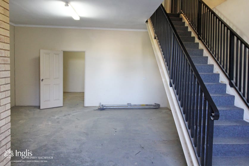 Click to view all images 4/51 Topham Road Smeaton Grange NSW 2567 - Image 2