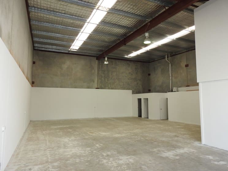 Click to view all images 11/489 Nicholson Road Canning Vale WA 6155 - Image 3