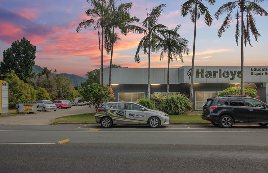 Click to view all images 2/149-153 English Street Manunda QLD 4870 - Image 1