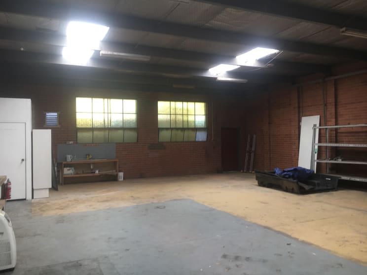 Click to view all images 5/14 Reserve Rd Melton VIC 3337 - Image 3