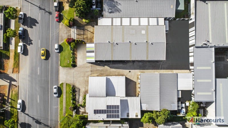Click to view all images 33 Rene Street Noosaville QLD 4566 - Image 2