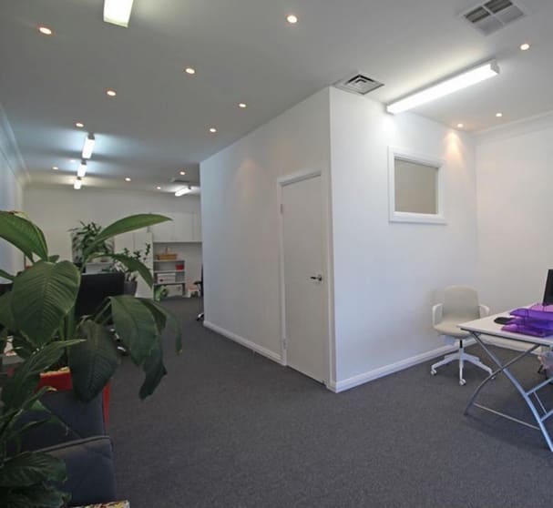 Click to view all images Unit 19/3460 Pacific Highway Springwood QLD 4127 - Image 3