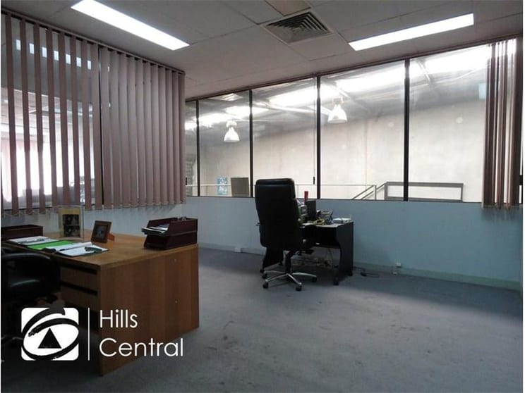 Click to view all images 7/7 Packard Avenue Castle Hill NSW 2154 - Image 3