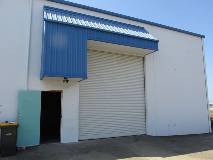 Click to view all images 3/126 Beach Road Pialba QLD 4655 - Image 1