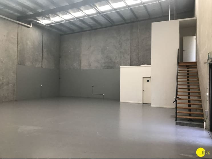 Click to view all images Unit 5/2A Holmwood Road West Footscray VIC 3012 - Image 3