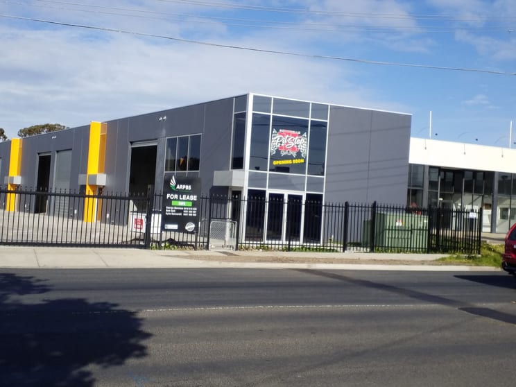 Click to view all images 442 Geelong road West Footscray VIC 3012 - Image 1