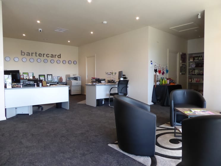 Click to view all images 75A Thomas Mitchell Drive Wodonga VIC 3690 - Image 2
