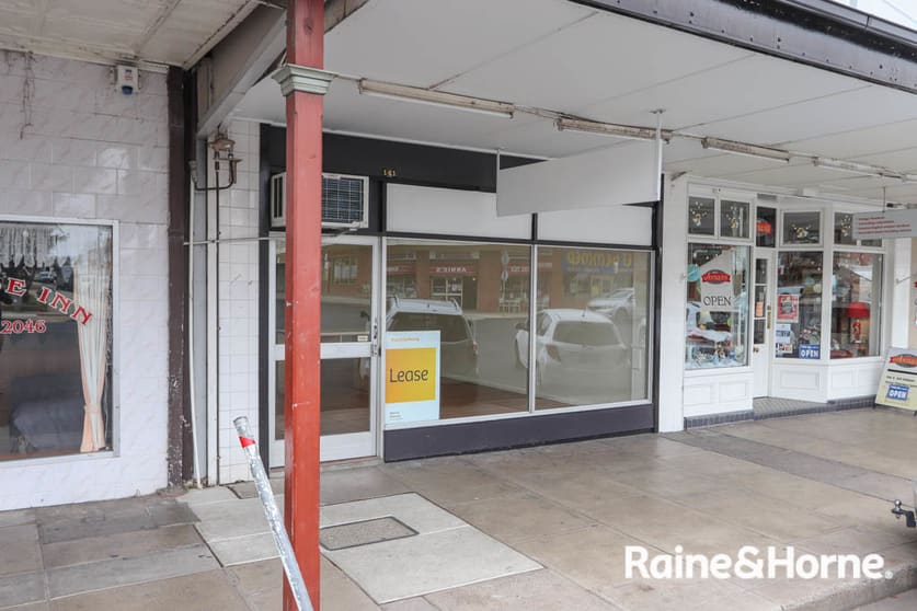 Click to view all images 141 George Street Bathurst NSW 2795 - Image 1
