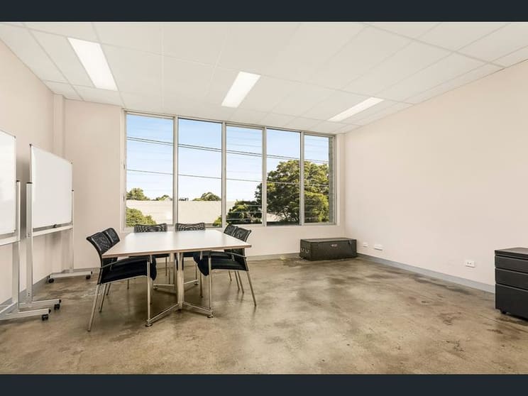 Click to view all images 312/91 Murphy Street Richmond VIC 3121 - Image 3