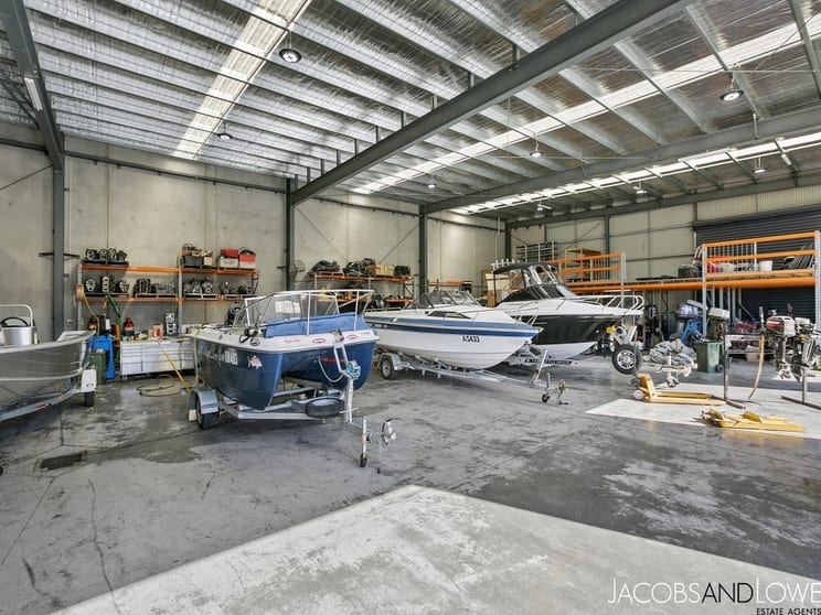 Click to view all images 3 Satu Way Mornington VIC 3931 - Image 3