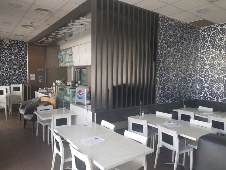 Click to view all images Unit 4/114 Emu Bank Belconnen ACT 2617 - Image 2