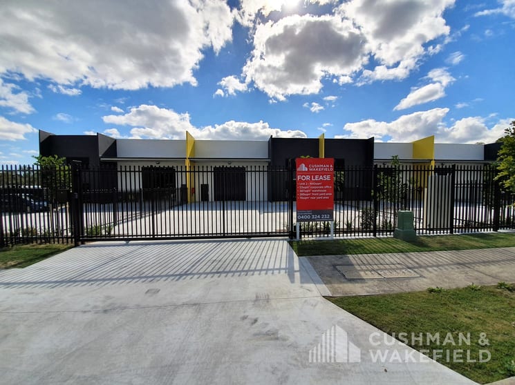 Click to view all images Unit 3/ 11-17 Frank Heck Close Beenleigh QLD 4207 - Image 3