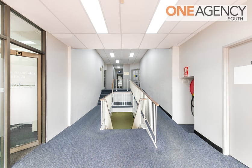 Click to view all images 2/163 Canning Hwy East Fremantle WA 6158 - Image 3