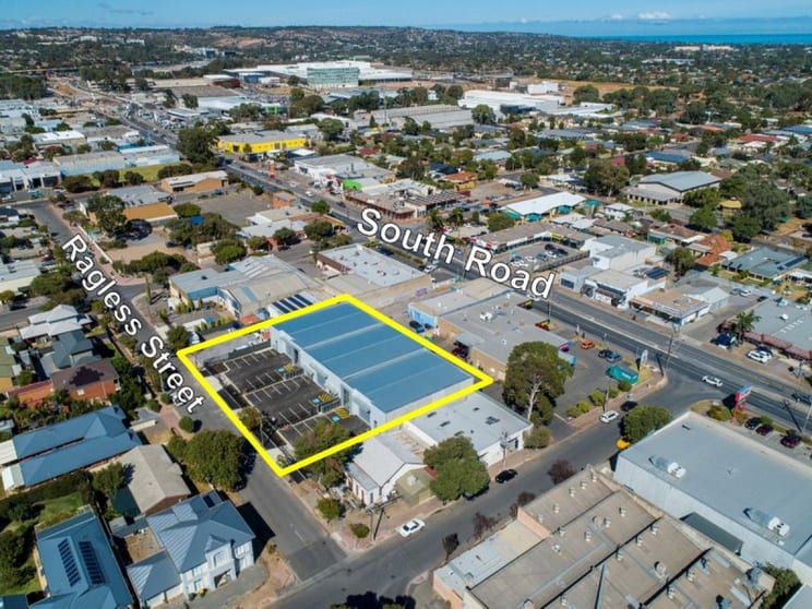 Click to view all images Unit 1, 30-34 Ragless Street St Marys SA 5042 - Image 2