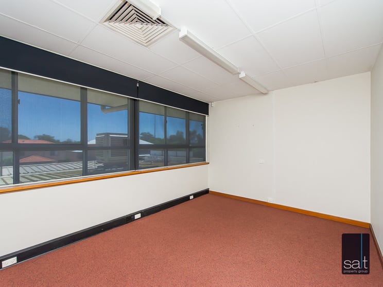 Click to view all images 6/781 Canning Highway Applecross WA 6153 - Image 3