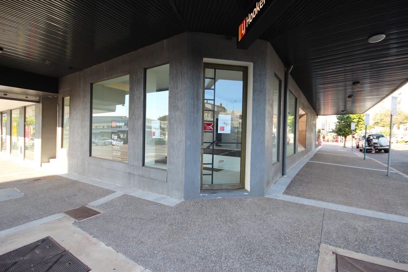 Click to view all images 80 Denham Street Townsville City QLD 4810 - Image 2
