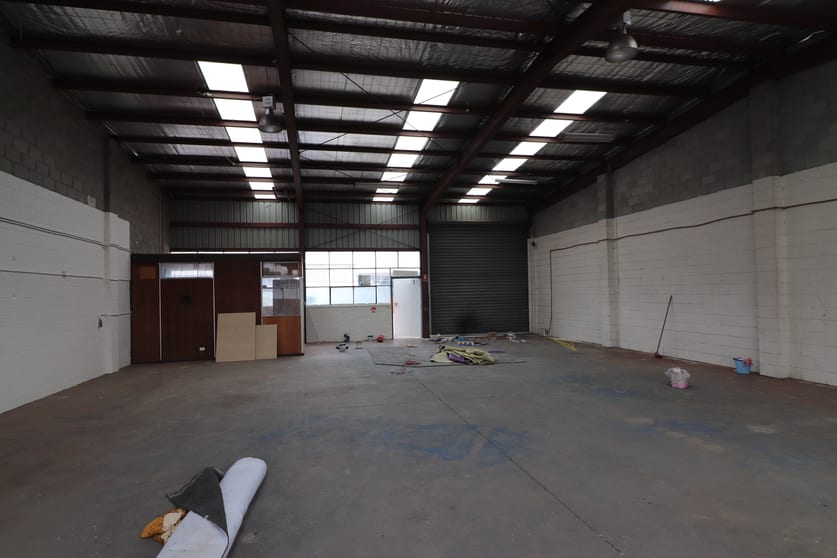 Click to view all images 4/16 Milne Avenue Seaford VIC 3198 - Image 3