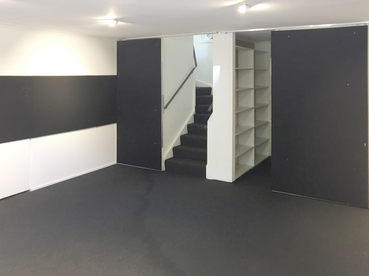 Click to view all images 3/37 Canberra Avenue Forrest ACT 2603 - Image 2