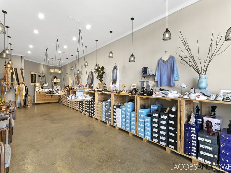 Click to view all images 1/139 Main Street Mornington VIC 3931 - Image 3