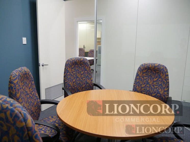 Click to view all images Yeerongpilly QLD 4105 - Image 2