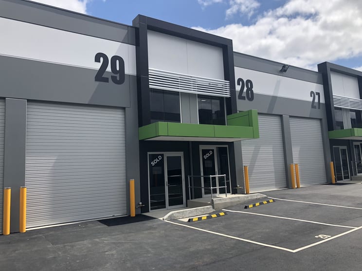 Click to view all images Unit 29/33 Danaher Drive South Morang VIC 3752 - Image 1