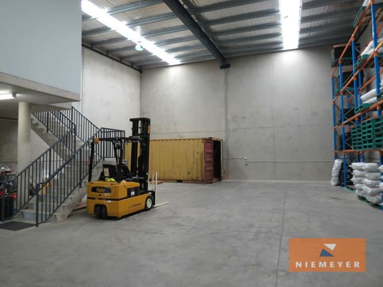 Click to view all images 45 Powers Road Seven Hills NSW 2147 - Image 3