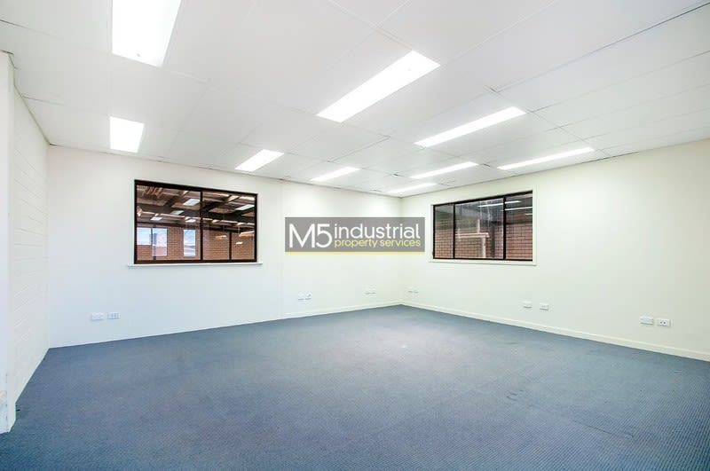 Click to view all images 1/14 Garema Circuit Kingsgrove NSW 2208 - Image 2