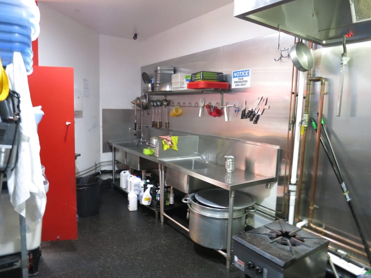 Click to view all images T009/9 Lawson st Southport QLD 4215 - Image 1