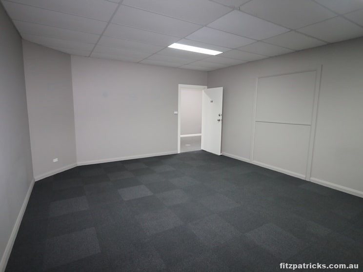 Click to view all images 59B Baylis Street Wagga Wagga NSW 2650 - Image 3