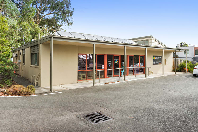 Click to view all images 28 Charles Street Mooroolbark VIC 3138 - Image 1