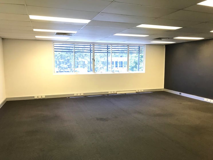 Click to view all images 3/50 Secam Street Mansfield QLD 4122 - Image 3