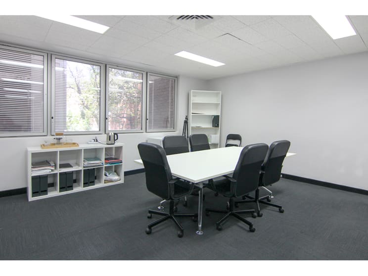 Click to view all images 44 Miller Street North Sydney NSW 2060 - Image 3