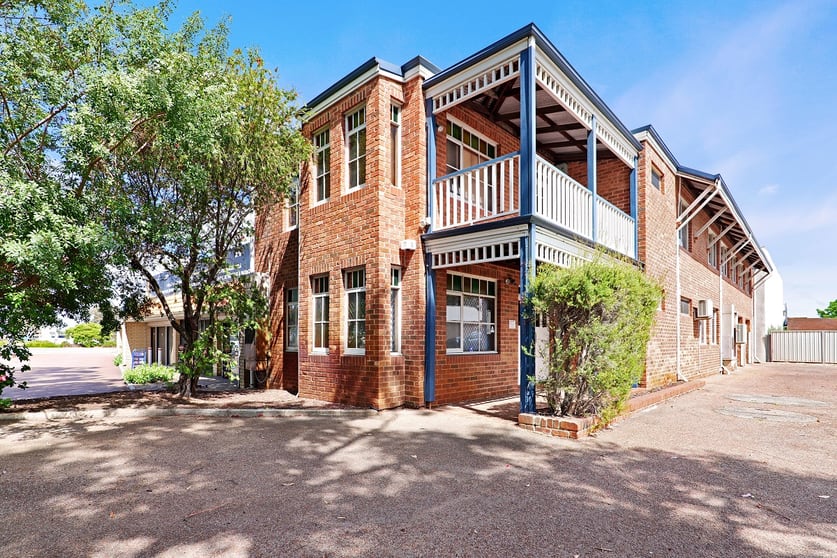 Click to view all images 232 Great Eastern Highway Ascot WA 6104 - Image 1