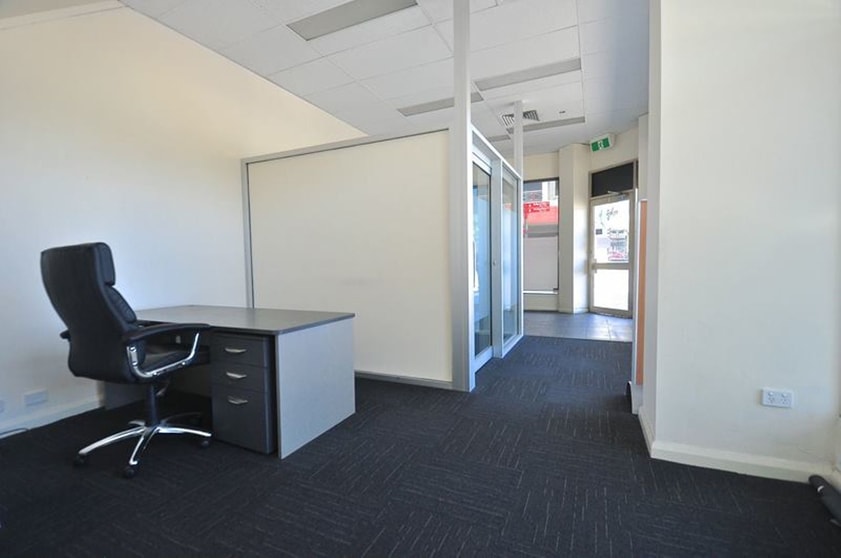 Click to view all images 2-4 Pall Mall Bendigo VIC 3550 - Image 2
