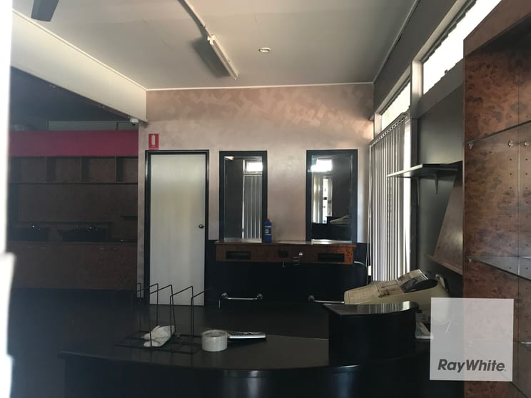 Click to view all images 2/20 King Street Caboolture QLD 4510 - Image 2
