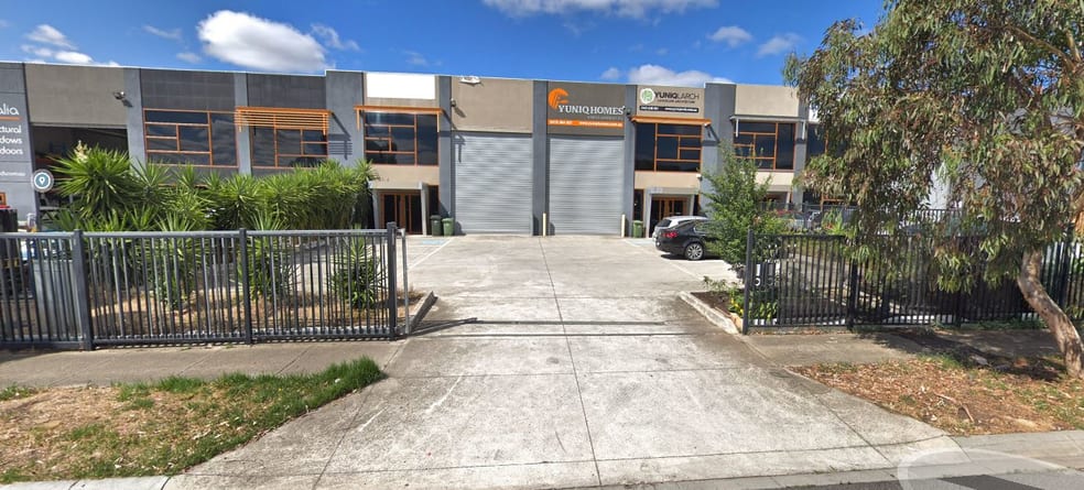 Click to view all images 2/20 Zakwell Court Coolaroo VIC 3048 - Image 1