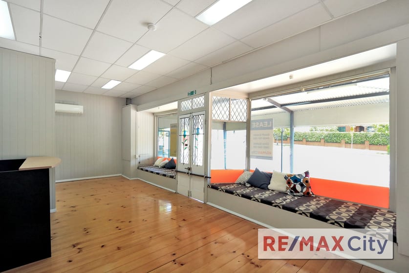 Click to view all images 520 Old Cleveland Road Camp Hill QLD 4152 - Image 2