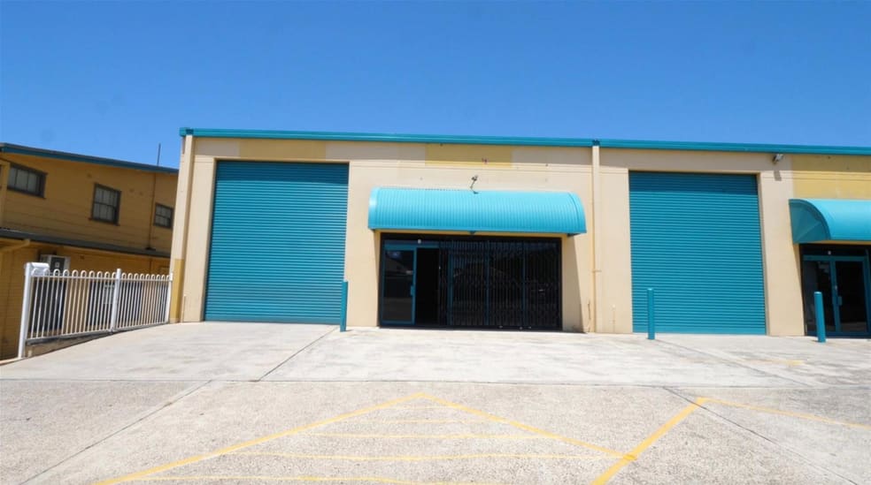 Click to view all images (Unit 1)/386-390 Pacific Highway Belmont NSW 2280 - Image 1