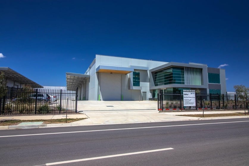 Click to view all images 19 Whitfield Boulevard Cranbourne West VIC 3977 - Image 1