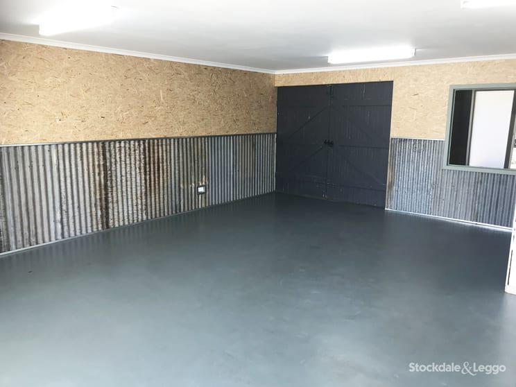 Click to view all images 3 Neptune Court Shepparton VIC 3630 - Image 2