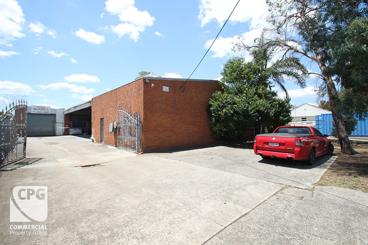 Click to view all images Ingleburn NSW 2565 - Image 1